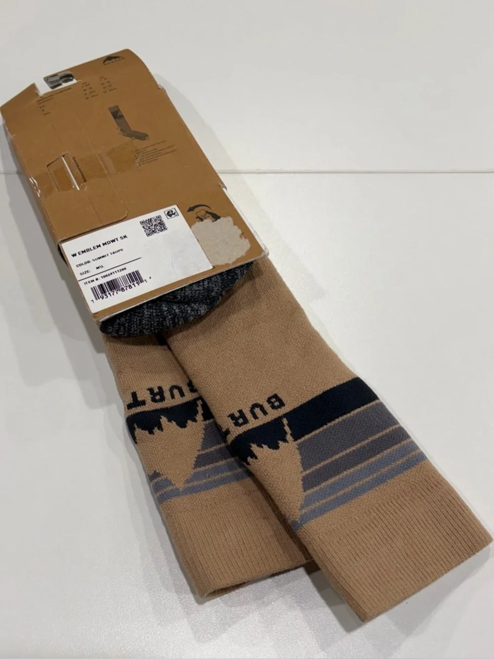 Burton Women's Medium Large Emblem Midweight Socks Ski Snowboard NWT Tan Brown